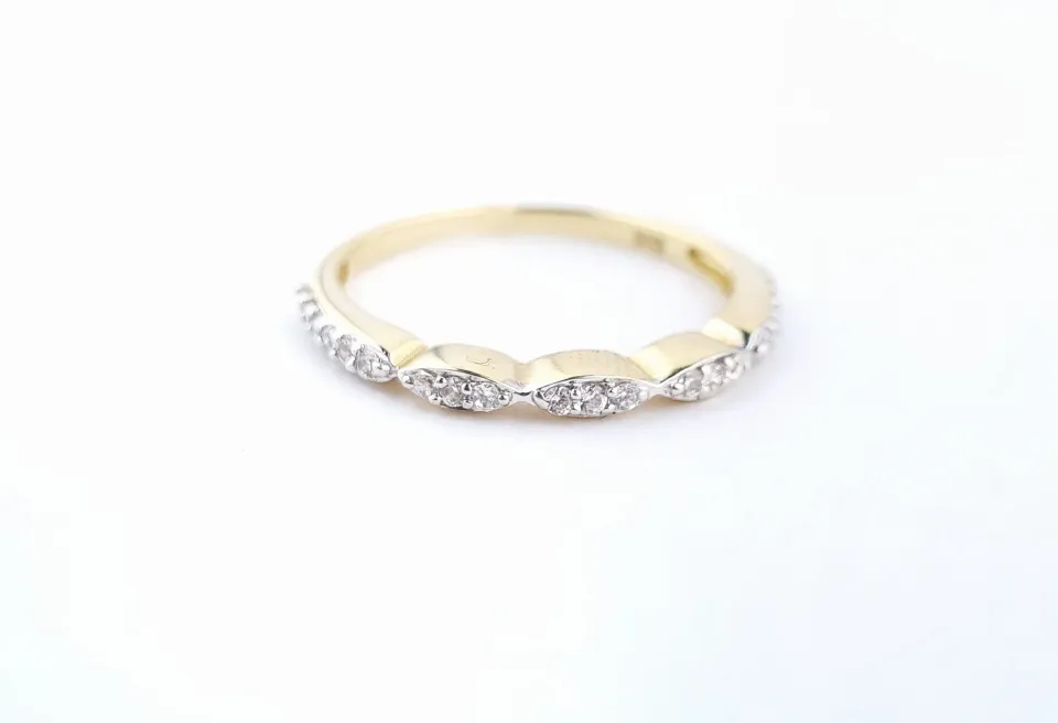 Pierścionek diamond, złoto 585 żółte i białe, cyrkonia